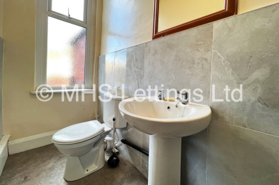 Thumbnail photo of 8 Bedroom Mid Terraced House in 237 Hyde Park Road, Leeds, LS6 1AG