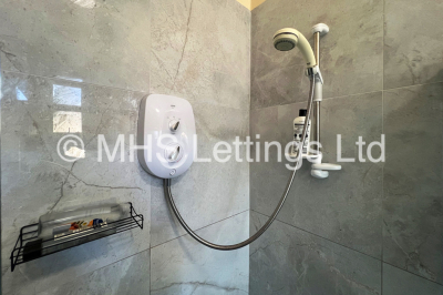Thumbnail photo of 8 Bedroom Mid Terraced House in 237 Hyde Park Road, Leeds, LS6 1AG