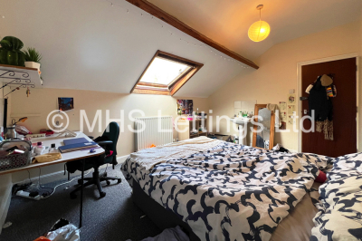 Thumbnail photo of 8 Bedroom Mid Terraced House in 37 Regent Park Terrace, Leeds, LS6 2AX
