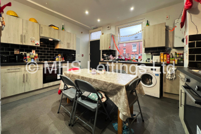 Thumbnail photo of 6 Bedroom Mid Terraced House in 21 Brudenell View, Leeds, LS6 1HG