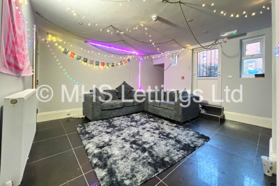 Thumbnail photo of 6 Bedroom Mid Terraced House in 21 Brudenell View, Leeds, LS6 1HG