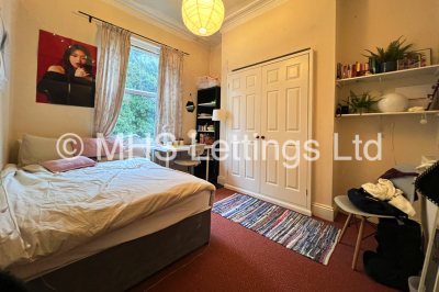 Thumbnail photo of 7 Bedroom Mid Terraced House in 29 Regent Park Terrace, Leeds, LS6 2AX