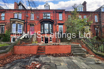 Thumbnail photo of 7 Bedroom Mid Terraced House in 29 Regent Park Terrace, Leeds, LS6 2AX