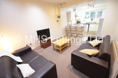 Thumbnail photo of 4 Bedroom Mid Terraced House in 3 Manor Terrace, Leeds, LS6 1BU