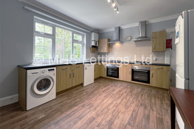 Thumbnail photo of 7 Bedroom Semi-Detached House in 9b North Hill Road, Leeds, LS6 2EN