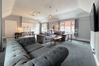 Thumbnail photo of 7 Bedroom Semi-Detached House in 9b North Hill Road, Leeds, LS6 2EN