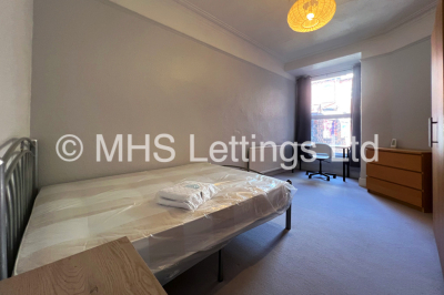 Thumbnail photo of 5 Bedroom Mid Terraced House in 181 Cardigan Road, Leeds, LS6 1QL