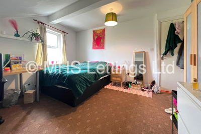 Thumbnail photo of 5 Bedroom End Terraced House in 10 Glossop View, Leeds, LS6 2LQ