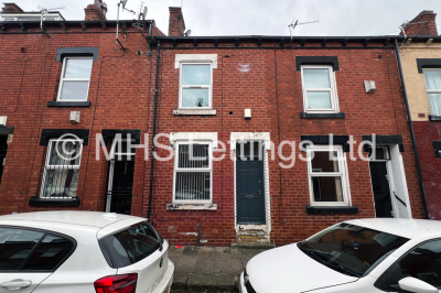 Thumbnail photo of 4 Bedroom Mid Terraced House in 10 Welton Grove, Leeds, LS6 1ES