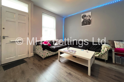 Thumbnail photo of 4 Bedroom Mid Terraced House in 10 Welton Grove, Leeds, LS6 1ES