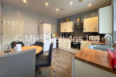 Thumbnail photo of 4 Bedroom Mid Terraced House in 10 Welton Grove, Leeds, LS6 1ES