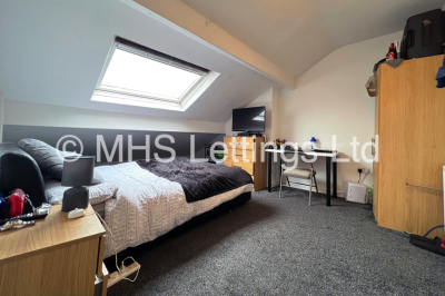 Thumbnail photo of 4 Bedroom Mid Terraced House in 10 Welton Grove, Leeds, LS6 1ES