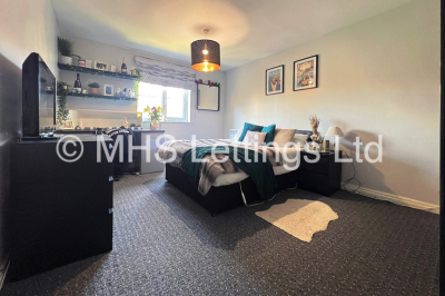 Thumbnail photo of 4 Bedroom Apartment in 20 Abbots Mews, Leeds, LS4 2AB