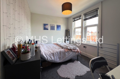 Thumbnail photo of 6 Bedroom Mid Terraced House in 16 Burchett Terrace, Leeds, LS6 2LR