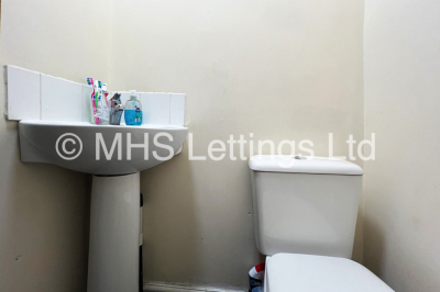 Thumbnail photo of 1 Bedroom Shared House in Double Room, 34 Hessle Mount, Leeds, LS6 1EP