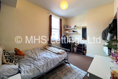Thumbnail photo of 1 Bedroom Shared House in Double Room, 34 Hessle Mount, Leeds, LS6 1EP