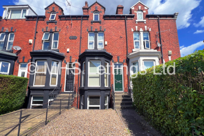 Thumbnail photo of 5 Bedroom Mid Terraced House in 30 Bennett Road, Leeds, LS6 3HN