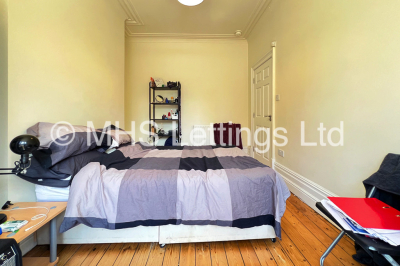 Thumbnail photo of 5 Bedroom Mid Terraced House in 30 Bennett Road, Leeds, LS6 3HN