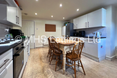 Thumbnail photo of 5 Bedroom Mid Terraced House in 30 Bennett Road, Leeds, LS6 3HN