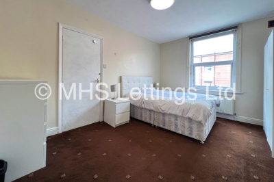 Thumbnail photo of 1 Bedroom Mid Terraced House in 43 Recreation View, Leeds, LS11 0AP