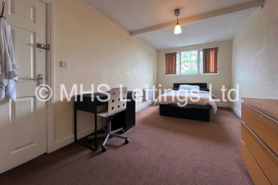 Thumbnail photo of 3 Bedroom Flat in 146b Woodsley Road, Leeds, LS2 9LZ