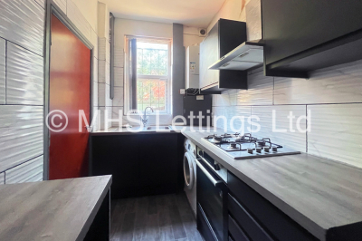 Thumbnail photo of 2 Bedroom Mid Terraced House in 22 Hartlech Crescent, Beeston, LS11 7DZ