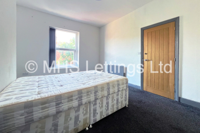Thumbnail photo of 2 Bedroom Mid Terraced House in 22 Hartlech Crescent, Beeston, LS11 7DZ
