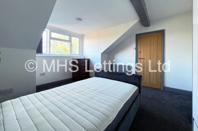 Thumbnail photo of 2 Bedroom Mid Terraced House in 22 Hartlech Crescent, Beeston, LS11 7DZ