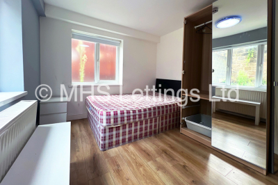 Thumbnail photo of 5 Bedroom Flat in 61A Cardigan Road, Leeds, LS6 1EB
