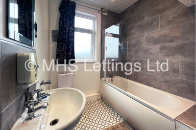 Thumbnail photo of 1 Bedroom Apartment in Ground Floor Rear Flat 2 Manor Terrace, Leeds, LS6 1BU