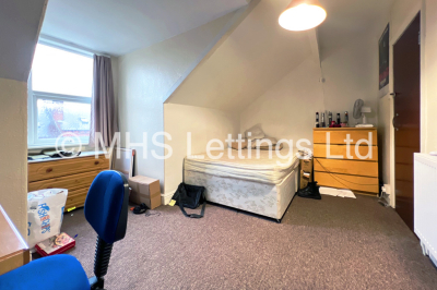 Thumbnail photo of 4 Bedroom Mid Terraced House in 6 Burchett Grove, Leeds, LS6 2JA