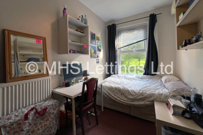 Thumbnail photo of 9 Bedroom Mid Terraced House in 213 Hyde Park Road, Leeds, LS6 1AH