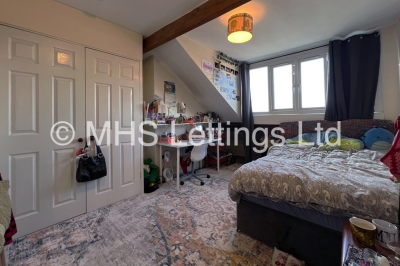 Thumbnail photo of 9 Bedroom Mid Terraced House in 213 Hyde Park Road, Leeds, LS6 1AH