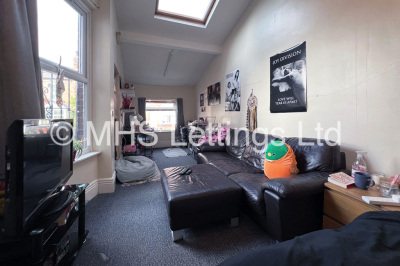 Thumbnail photo of 9 Bedroom Mid Terraced House in 213 Hyde Park Road, Leeds, LS6 1AH