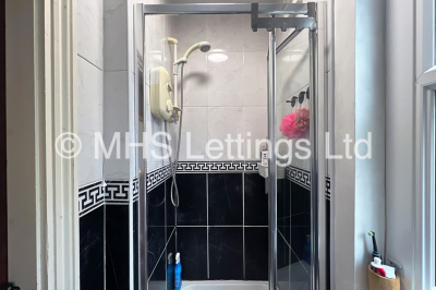 Thumbnail photo of 8 Bedroom Mid Terraced House in 7 Regent Park Terrace, Leeds, LS6 2AX