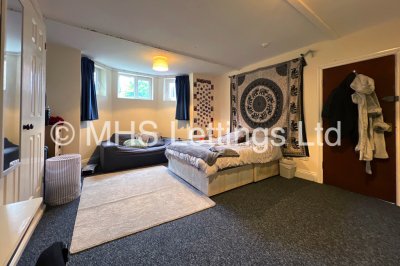 Thumbnail photo of 8 Bedroom Mid Terraced House in 7 Regent Park Terrace, Leeds, LS6 2AX
