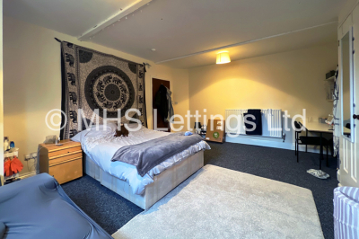 Thumbnail photo of 8 Bedroom Mid Terraced House in 7 Regent Park Terrace, Leeds, LS6 2AX