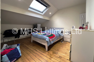 Thumbnail photo of 6 Bedroom Mid Terraced House in 32 Bennett Road, Leeds, LS6 3HN