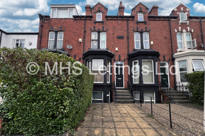 Thumbnail photo of 6 Bedroom Mid Terraced House in 32 Bennett Road, Leeds, LS6 3HN