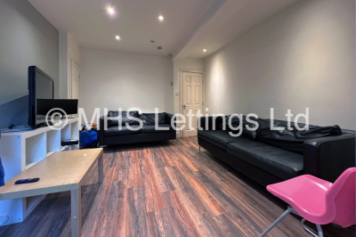 Thumbnail photo of 6 Bedroom Mid Terraced House in 32 Bennett Road, Leeds, LS6 3HN