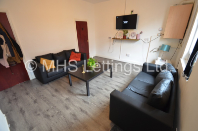 Thumbnail photo of 6 Bedroom Mid Terraced House in Double Room, 14 Ashville Avenue, Leeds, LS6 1LX