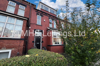 Thumbnail photo of 7 Bedroom Mid Terraced House in 14 Brudenell Avenue, Leeds, LS6 1HD