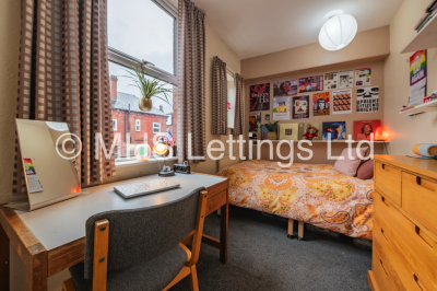 Thumbnail photo of 4 Bedroom Mid Terraced House in 55 Thornville Road, Leeds, LS6 1JY