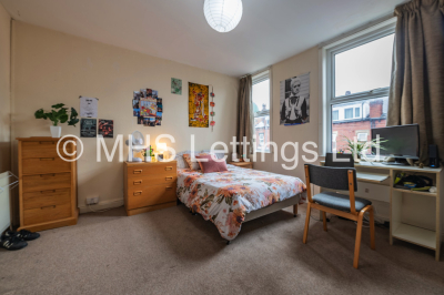Thumbnail photo of 4 Bedroom Mid Terraced House in 55 Thornville Road, Leeds, LS6 1JY