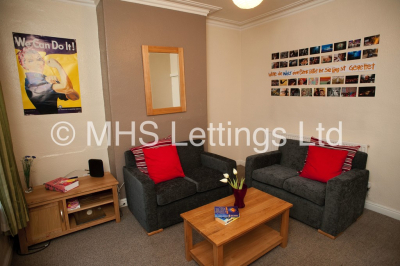 Thumbnail photo of 3 Bedroom Mid Terraced House in 4 Carberry Place, Leeds, LS6 1QJ