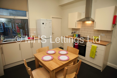 Thumbnail photo of 3 Bedroom Mid Terraced House in 4 Carberry Place, Leeds, LS6 1QJ