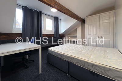 Thumbnail photo of 7 Bedroom Mid Terraced House in 9 Kensington Terrace, Leeds, LS6 1BE