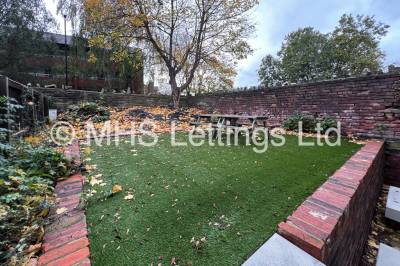 Thumbnail photo of 7 Bedroom Mid Terraced House in 9 Kensington Terrace, Leeds, LS6 1BE
