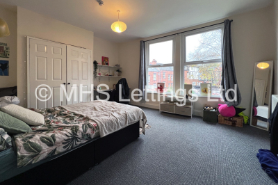 Thumbnail photo of 7 Bedroom Mid Terraced House in 32 Hyde Park Terrace, Leeds, LS6 1BJ