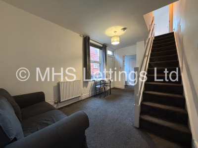 Thumbnail photo of 2 Bedroom Maisonette in 175b Kirkstall Lane, Leeds, LS6 3EJ